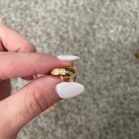 Gold rings necklace - Picture 2 of 2